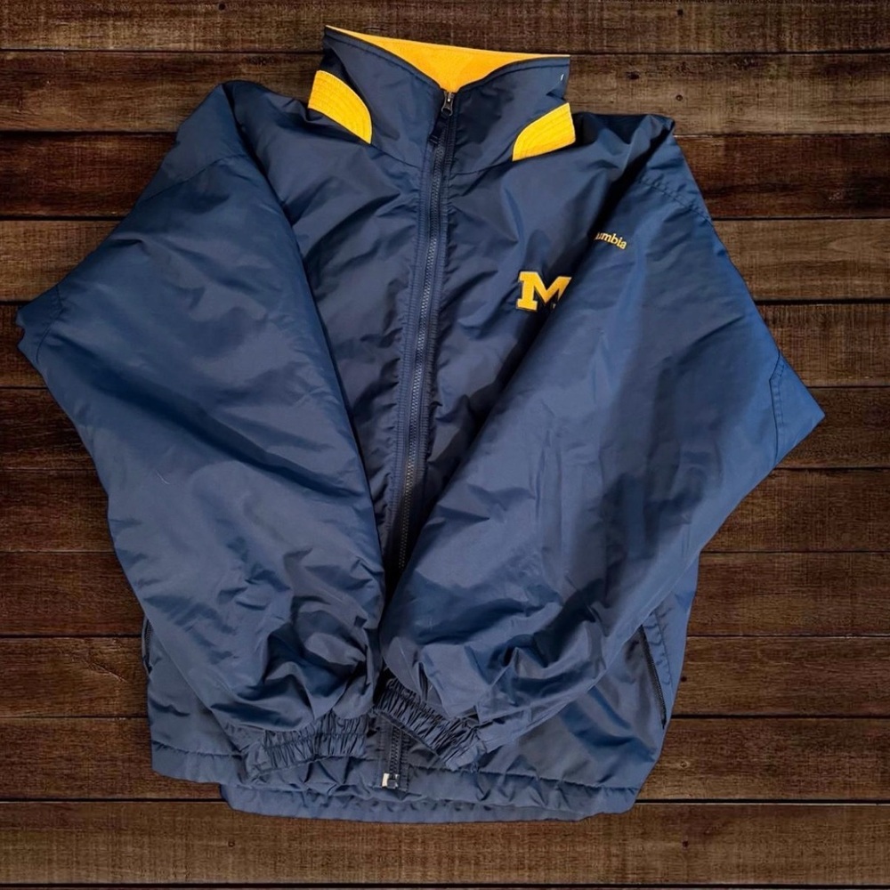 University of Michigan Basketball Columbia Puffer Jacket- Men’s XL